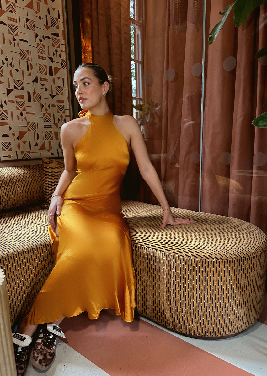 de la vali gold dress Colombina Gown